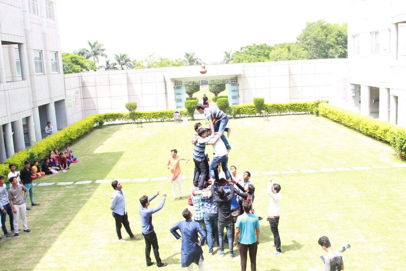 Smriti College of Pharmaceutical Education Indore Cultural Activities photo 41
